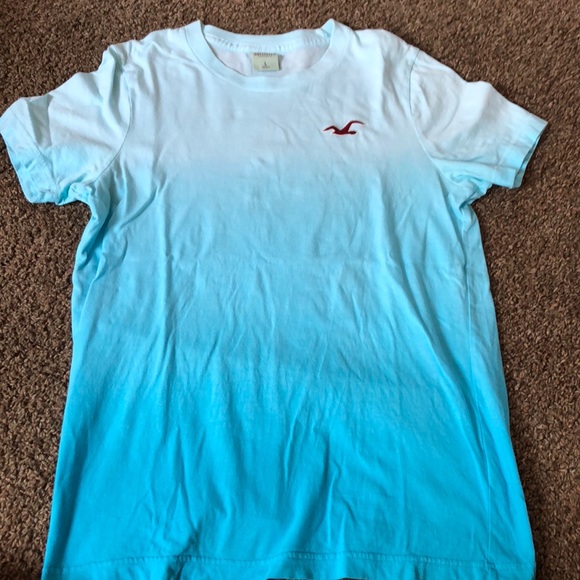 blue hollister shirt